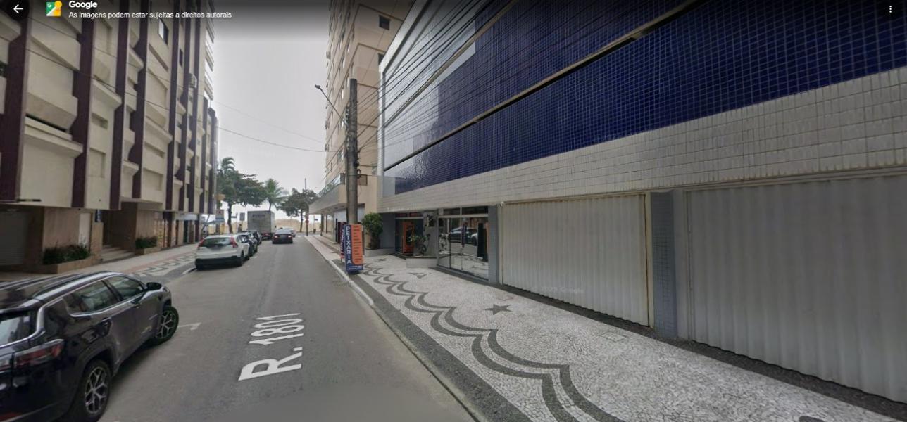 Imagem 14 da galeria do anúncio: Quarto em apartamento na quadra do mar na praia central