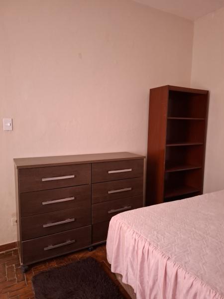 Imagem 2 da galeria do anúncio: quarto individual mobiliado/ feminino