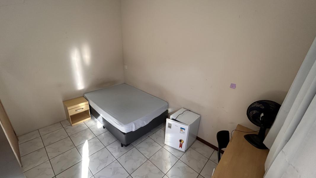 Imagem 3 da galeria do anúncio: QUARTO MOBILIADO EM BAIRRO NOBRE DE CAMPINAS