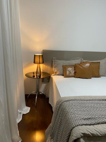 Imagem 11 da galeria do anúncio: Aluguel de Quarto Amplo em Lourdes, Belo Horizonte