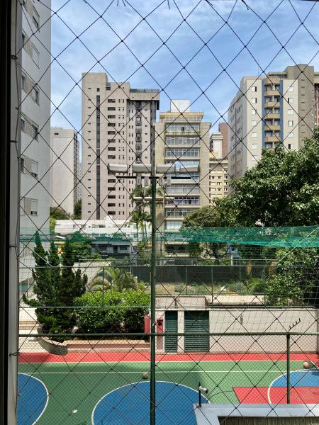 Imagem 19 da galeria do anúncio: Aluguel de Quarto Amplo em Lourdes, Belo Horizonte