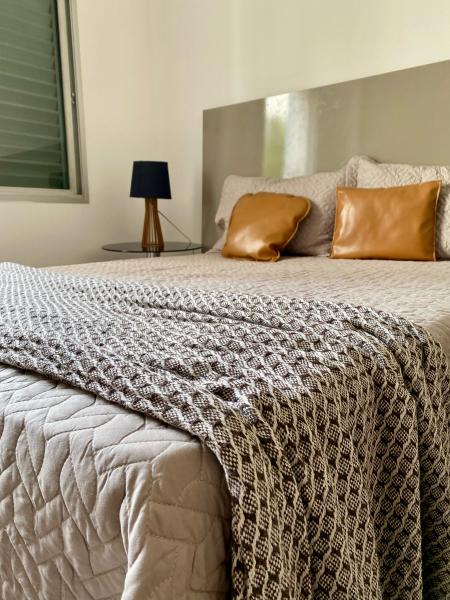 Imagem 14 da galeria do anúncio: Aluguel de Quarto Amplo em Lourdes, Belo Horizonte