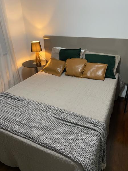 Imagem 13 da galeria do anúncio: Aluguel de Quarto Amplo em Lourdes, Belo Horizonte