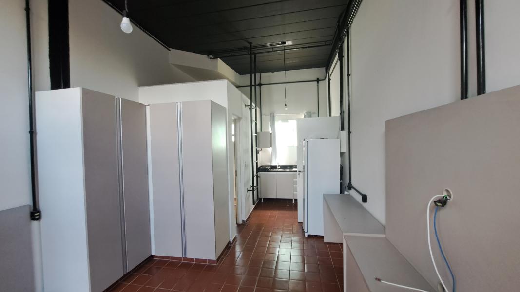 Imagem 4 da galeria do anúncio: Studio Espaçoso - Metrô Largo 13