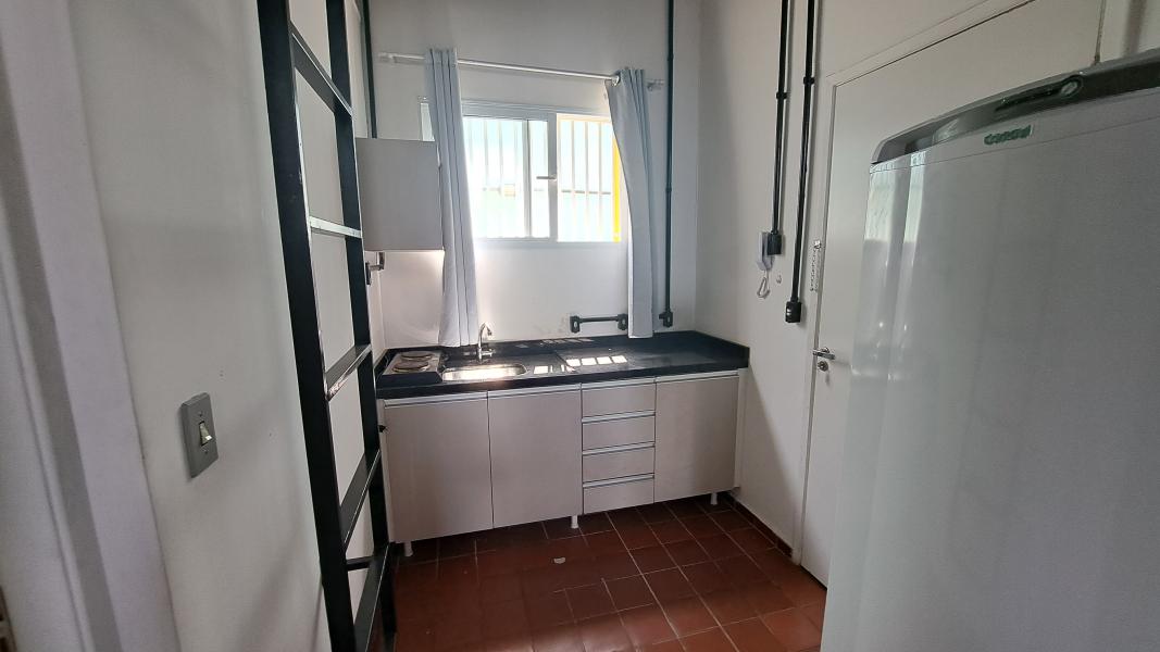 Imagem 6 da galeria do anúncio: Studio Espaçoso - Metrô Largo 13