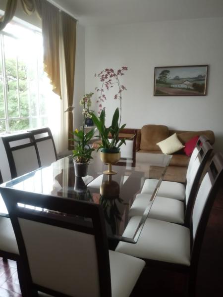 Imagem 1 da galeria do anúncio: Quarto - Centro/Alto da XV - Próximo a UFPr.