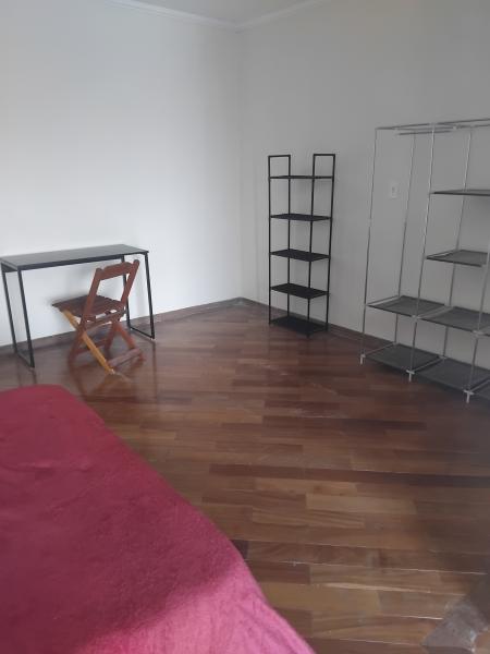 Imagem 4 da galeria do anúncio: Suíte ampla com varanda