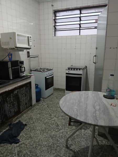 Imagem 1 da galeria do anúncio: quarto individual   so masculino com geladeira no quarto