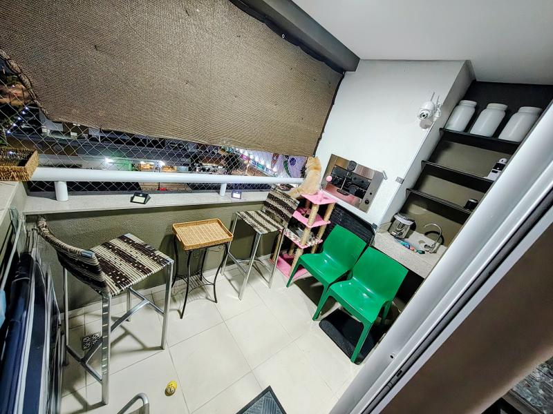 Imagem 3 da galeria do anúncio: Amplo quarto mobiliado /frigobar