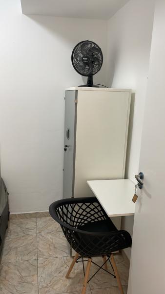 Imagem 13 da galeria do anúncio: Quarto completo em casa mobiliada em ótima localização