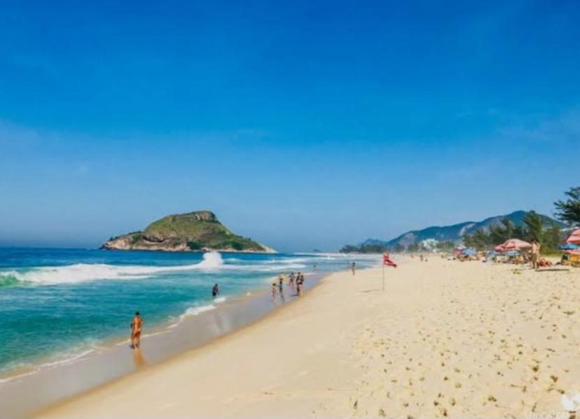 Imagem 1 da galeria do anúncio: lindo flat perto da praia