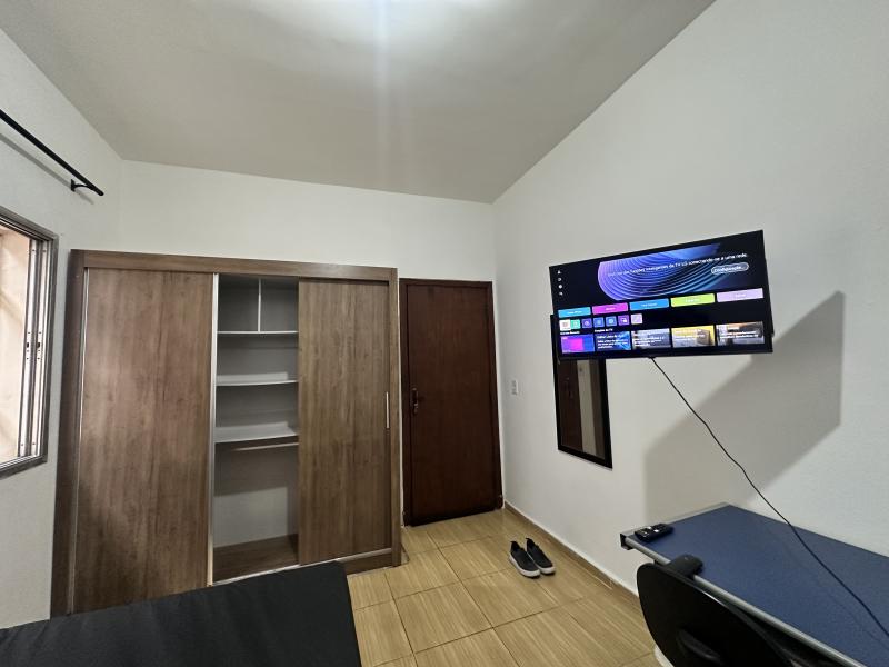 Imagem 1 da galeria do anúncio: Quarto mobiliado na Vila Mariana perto do metrô St. Cruz