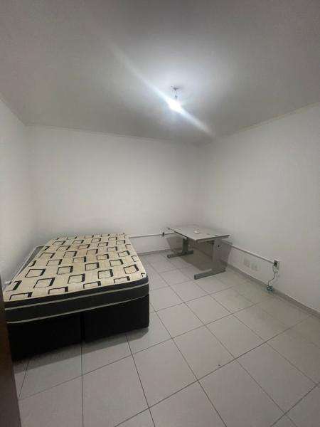 Imagem 8 da galeria do anúncio: CONDE 03 - SUITE INDIVDUAL MOBILIADA