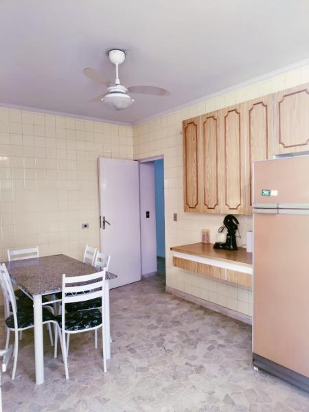 Imagem 9 da galeria do anúncio: Quarto individual com sacada metrô Ana rosa