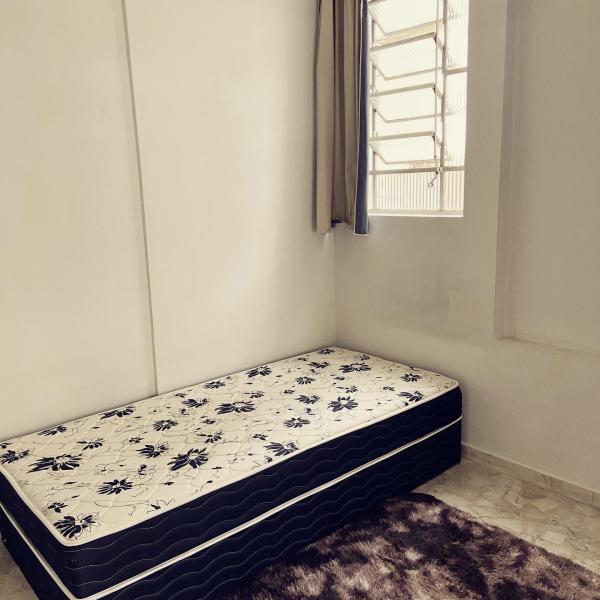 Imagem 4 da galeria do anúncio: Quarto individual com sacada metrô Ana rosa