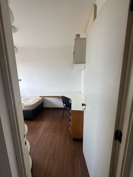 Imagem 4 da galeria do anúncio: Quarto individual mobiliado