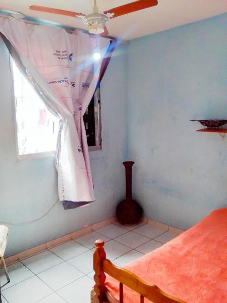 Imagem 2 da galeria do anúncio: Aluga-se quarto com muitas vantagens...