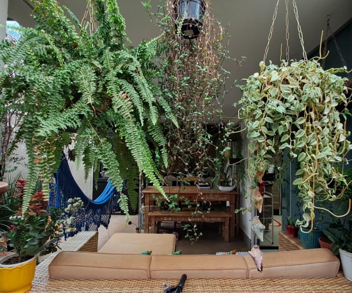 Imagem 11 da galeria do anúncio: Quarto feminino com garagem - Conforto & Estilo