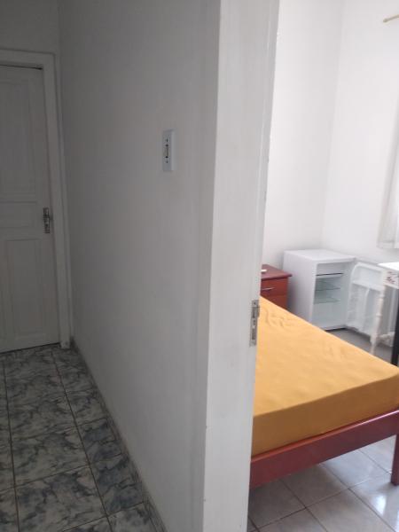 Imagem 3 da galeria do anúncio: Quarto individual para mocas em santa tereza