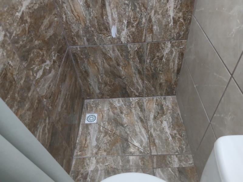 Imagem 8 da galeria do anúncio: Kitnet com cozinha e banheiro privativo.