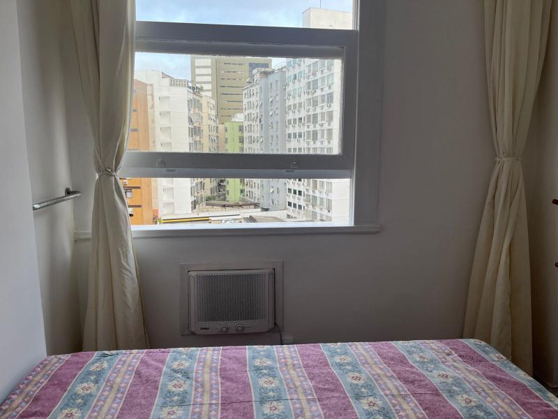 Imagem 5 da galeria do anúncio: ALUGO QUARTO INDIVIDUAL NO CATETE