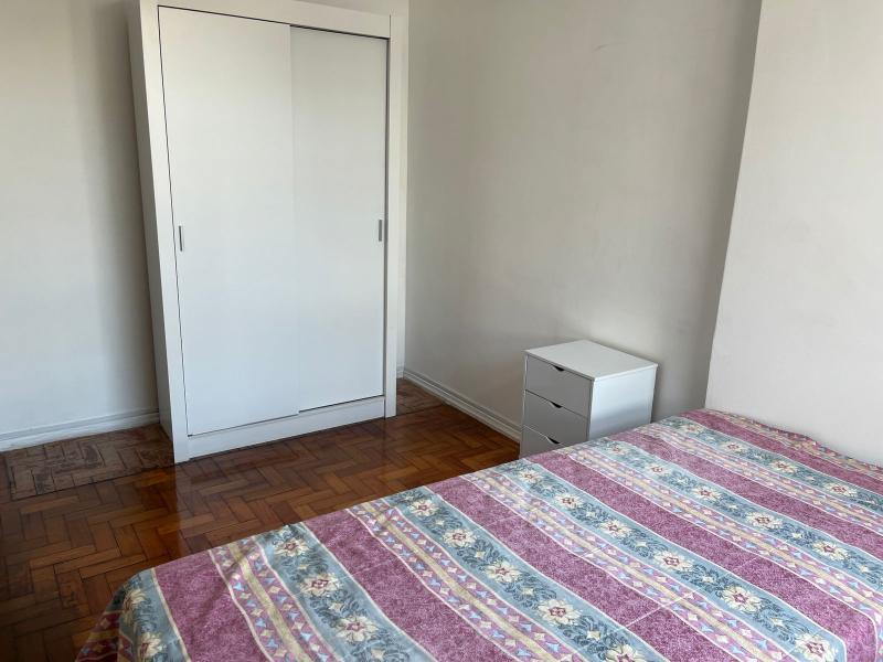 Imagem 1 da galeria do anúncio: ALUGO QUARTO INDIVIDUAL NO CATETE