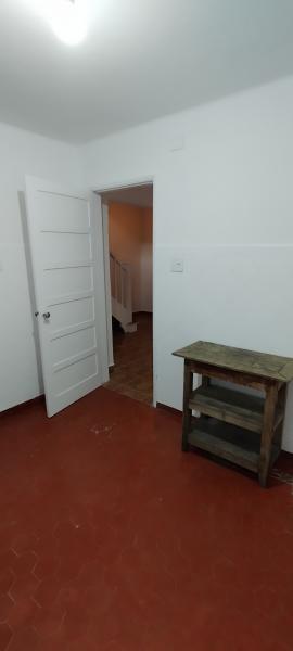 Imagem 12 da galeria do anúncio: Dormitorio Privativo - Rua Cunha Moreira  em Santoss