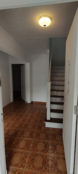 Imagem 3 da galeria do anúncio: Dormitorio Privativo - Rua Cunha Moreira  em Santoss