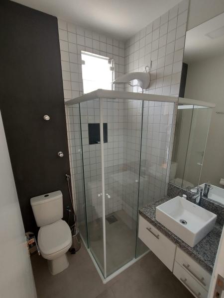 Imagem 12 da galeria do anúncio: Casa com suítes individuais e banheiro privativo