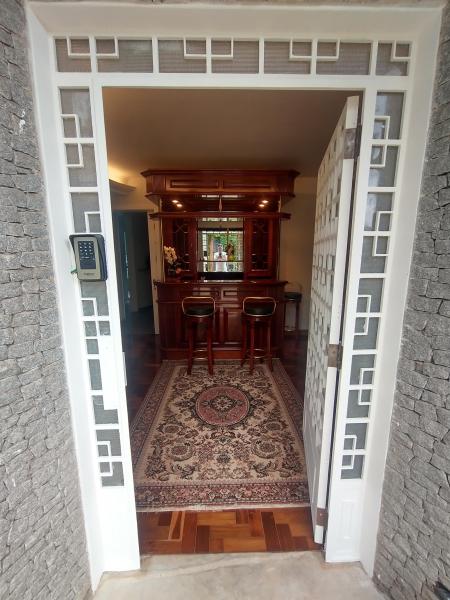 Imagem 10 da galeria do anúncio: Casa com suítes individuais e banheiro privativo