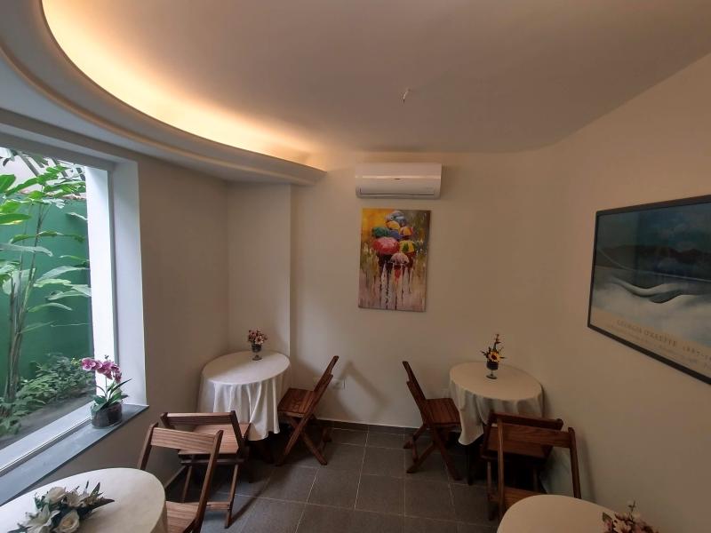 Imagem 8 da galeria do anúncio: Casa com suítes individuais e banheiro privativo