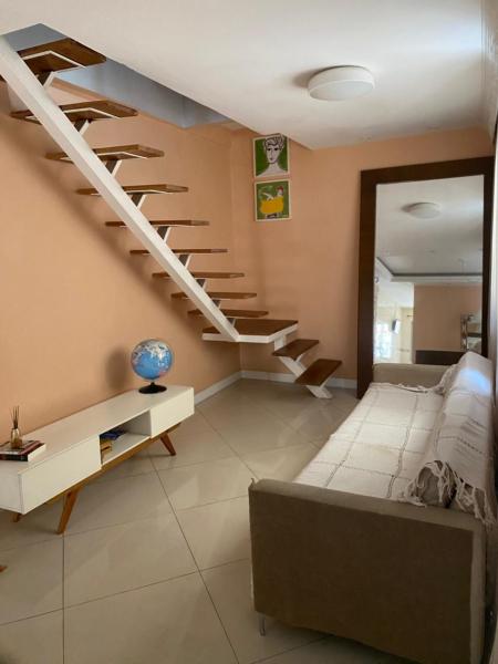 Imagem 1 da galeria do anúncio: Suíte Espaçosa — Ambiente Feminino, Seguro e Acolhedor