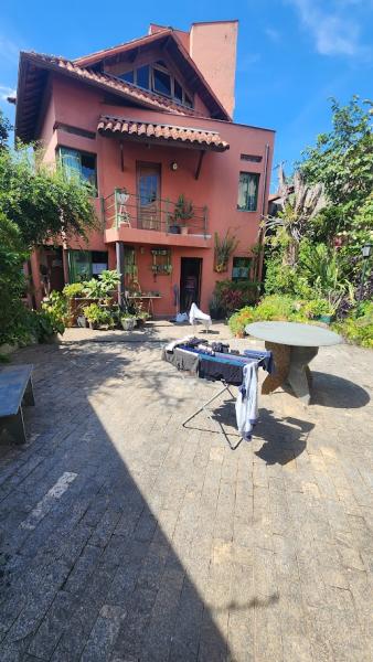 Imagem 1 da galeria do anúncio: Quarto em Casa de Alto Padrão no Ouro Preto – Oásis Urbano