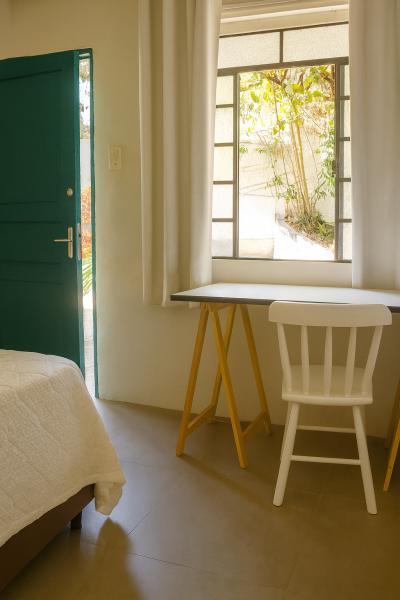 Imagem 4 da galeria do anúncio: Quarto individual em casa arborizada