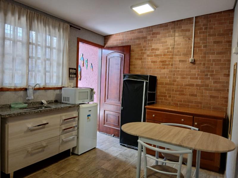 Imagem 3 da galeria do anúncio: Kitnet Mobiliada - Ambiente Familiar