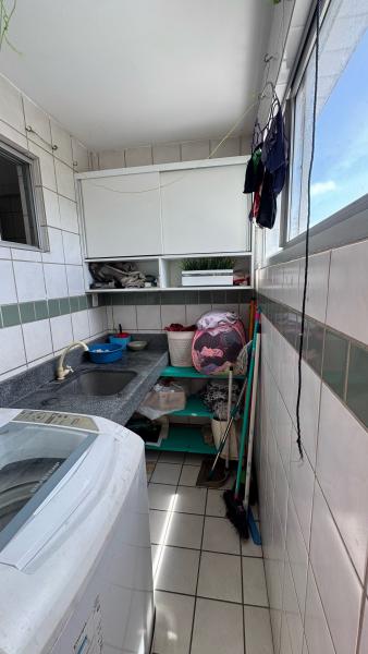 Imagem 7 da galeria do anúncio: Quarto + despesas para moças