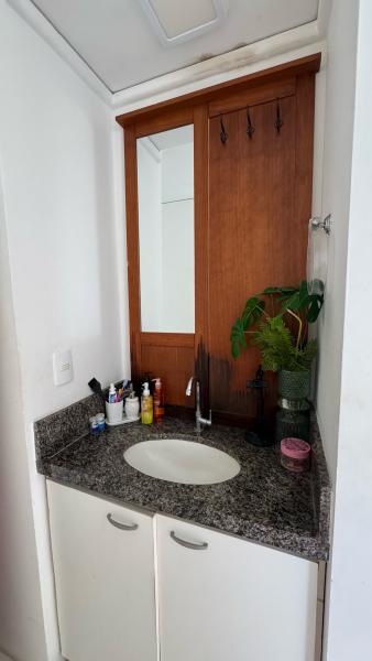 Imagem 5 da galeria do anúncio: Quarto + despesas para moças