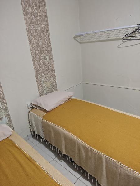 Imagem 10 da galeria do anúncio: Alugo quarto, suite ou kitnet