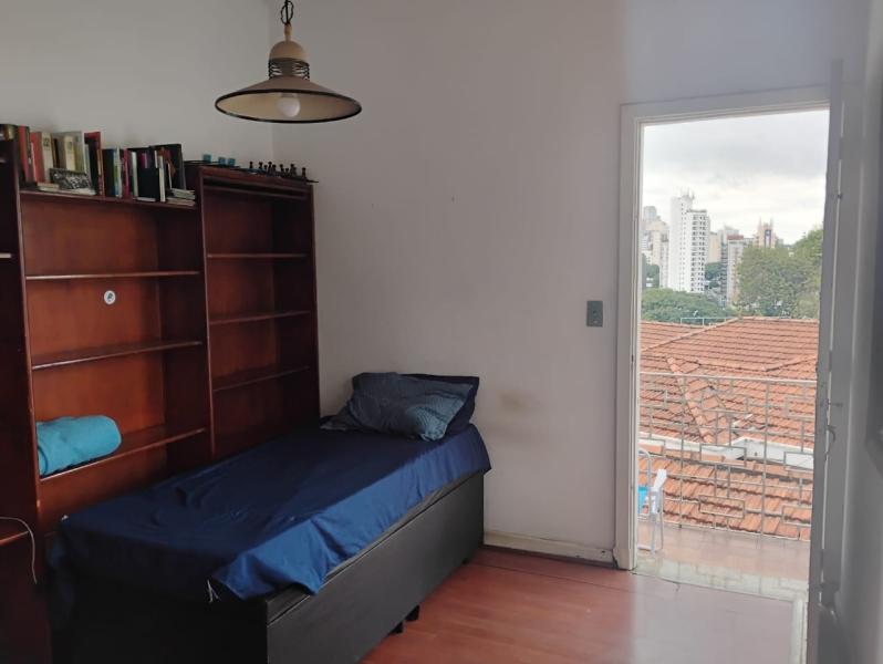 Imagem 1 da galeria do anúncio: Quarto Individual com varanda Vila Romana