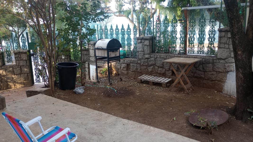 Imagem 6 da galeria do anúncio: Quarto Individual com varanda Vila Romana