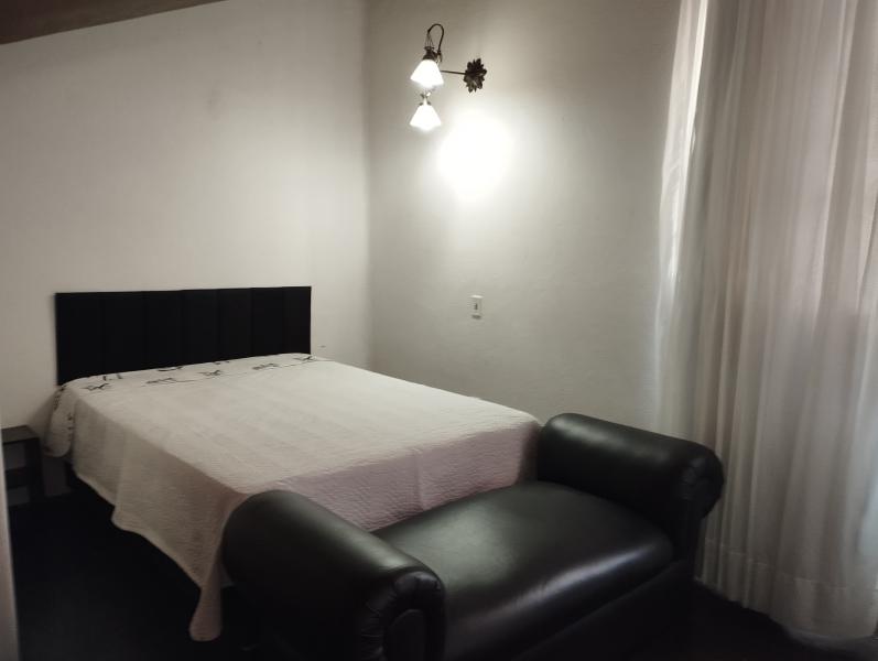 Imagem 7 da galeria do anúncio: Quarto para alugar em casa no bairro Luxemburgo