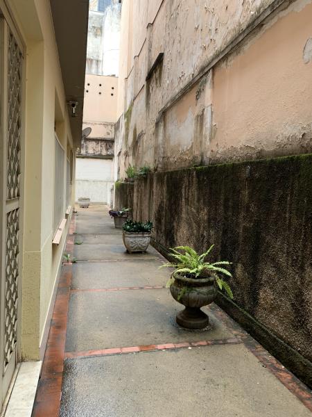 Imagem 20 da galeria do anúncio: SUÍTE FEMININA - PRAÇA DA SAVASSI - LIBERDADE