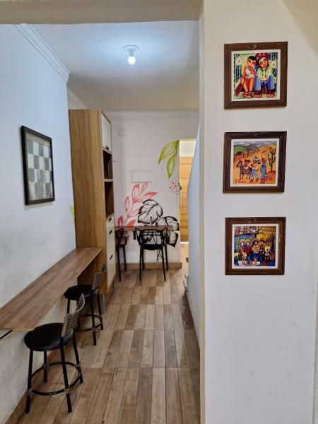 Imagem 2 da galeria do anúncio: QUARTO INDIVIDUAL  CONTAS INCLUSAS - MASCULINO - SANTOS /SP