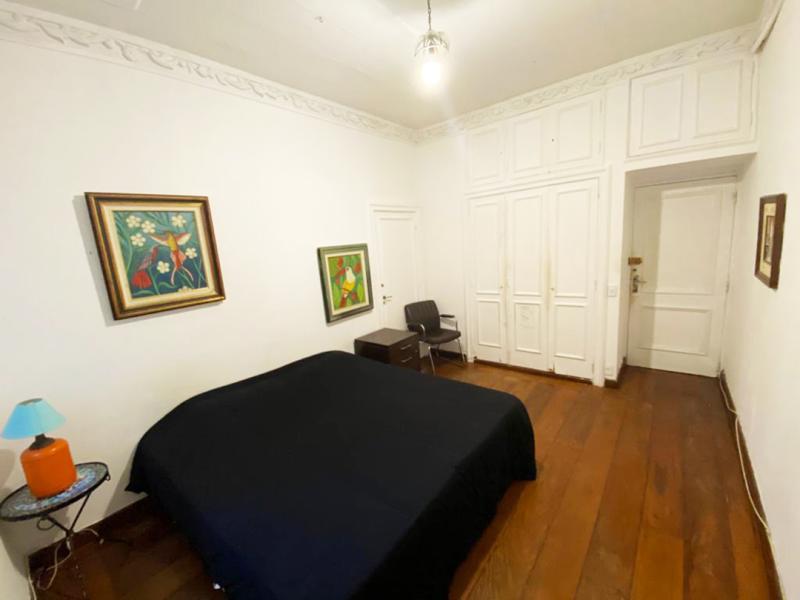 Imagem 6 da galeria do anúncio: Casarão em Laranjeiras - quartos individuais