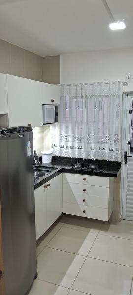 Imagem 5 da galeria do anúncio: Alugo kitinete mobiliada na Trindade.