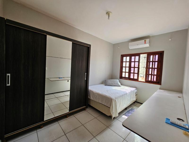 Imagem 1 da galeria do anúncio: QUARTO MOBILIADO - ÓTIMA LOCALIZAÇÃO