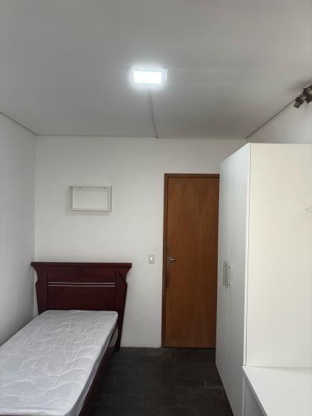 Imagem 3 da galeria do anúncio: QUARTO MOBILIADO JD SATÉLITE/TODAS AS CONTAS INCLUSAS