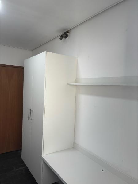 Imagem 2 da galeria do anúncio: QUARTO MOBILIADO JD SATÉLITE/TODAS AS CONTAS INCLUSAS