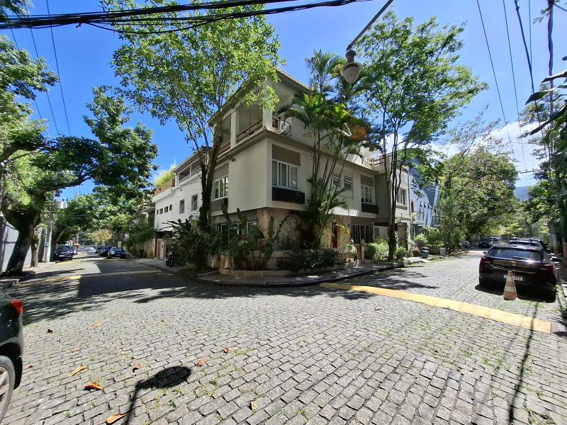 Imagem 1 da galeria do anúncio: suite independente com varanda.