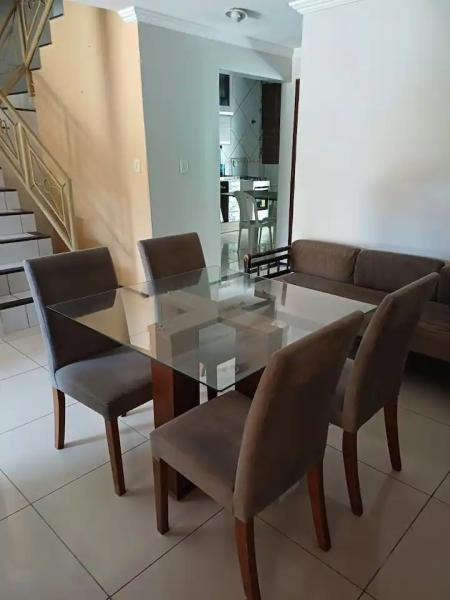 Imagem 10 da galeria do anúncio: SUITE - QUARTO CONFORTÁVEL COM BANHEIRO E MOBILIADO